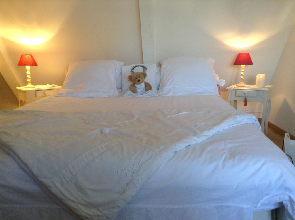 Chambre Le Nid Du Phare Avec Jacuzzi Honfleur Exterior photo
