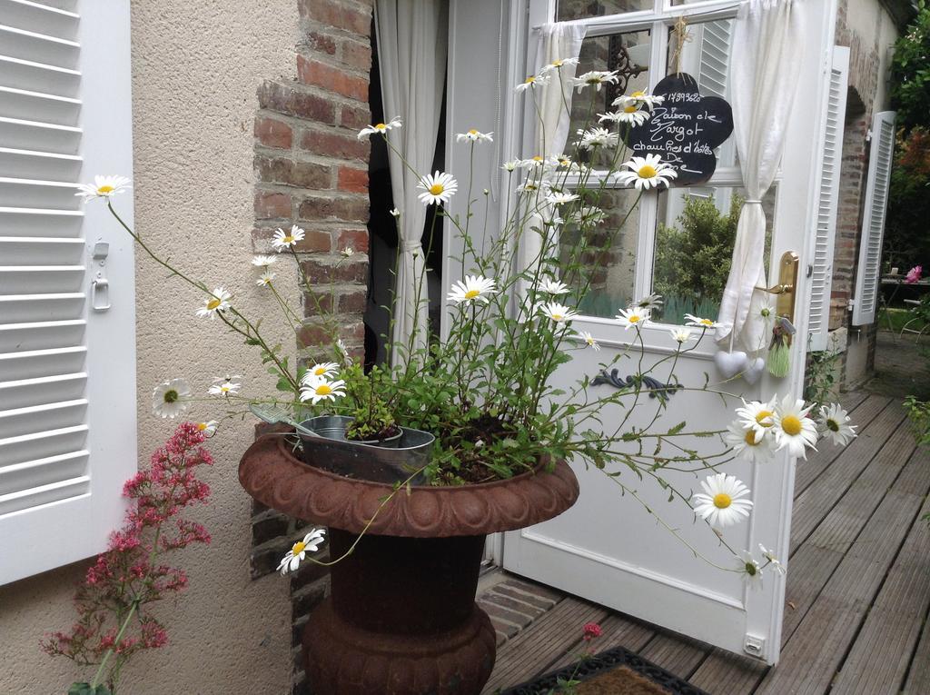 Chambre Le Nid Du Phare Avec Jacuzzi Honfleur Exterior photo